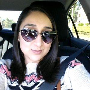 Meet your Posher, Elizabeth